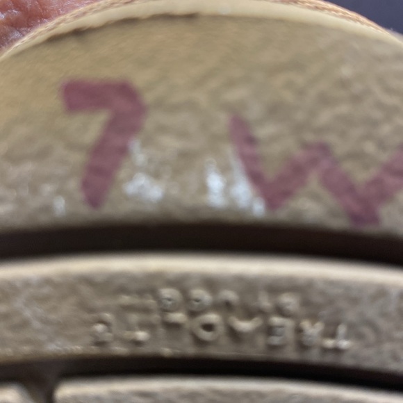 Ugg boots SZ 7 - Picture 7 of 7